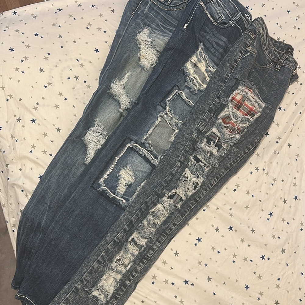 Three Jeans Slightly Worn All SIZE 5 ALL THREE FOR $35 - Picture 4 of 4